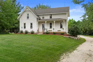N4W22625 Bluemound Rd, Pewaukee, WI 53186 - Photo 1