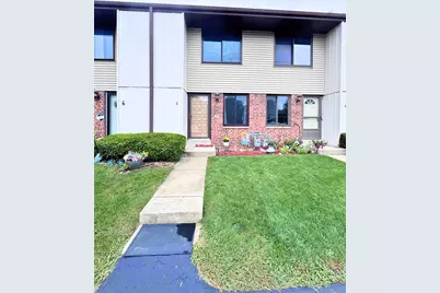 1415  Oakes Rd #5, Racine, WI 53406 - Photo 1