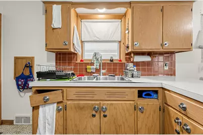 6350 W Leon Ter, Milwaukee, WI 53218 - Photo 10