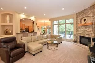 930 Dana Ln, Waukesha, WI 53189 - Photo 2