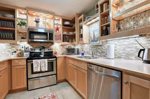 5200 S Tuckaway Blvd, Greenfield, WI 53221 - Photo 1