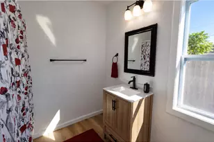 717 Hubbard St, Racine, WI 53402 - Photo 12
