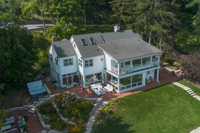 7000 N Beach Dr, Fox Point, WI 53217 - Photo 2