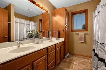 1942  Grand View Blvd, Onalaska, WI 54650 - Photo 22