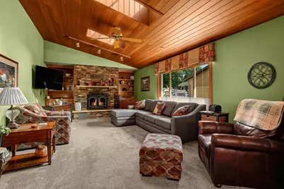 1942  Grand View Blvd, Onalaska, WI 54650 - Photo 12