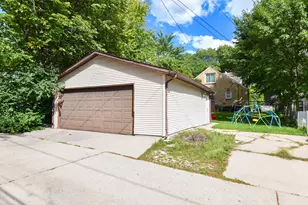3209 N 81st St, Milwaukee, WI 53222 - Photo 18