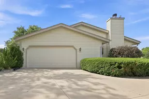 N48W25418 Aberdeen Dr, Lisbon, WI 53072 - Photo 6