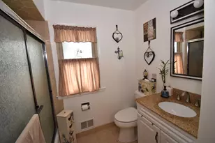 609 Blaine Ave, Racine, WI 53405 - Photo 10