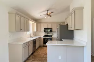 N7816 Maple Ridge Rd, Ixonia, WI 53066 - Photo 4