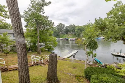 N52W34241  Gietzen Dr, Oconomowoc, WI 53069 - Photo 10