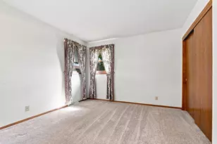 2113 Neptune Cir, Racine, WI 53404 - Photo 10