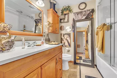 4960 N 73rd St, Milwaukee, WI 53218 - Photo 8