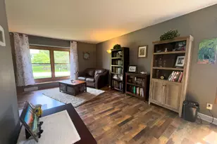 3655 S Sandalwood Dr, New Berlin, WI 53151 - Photo 6