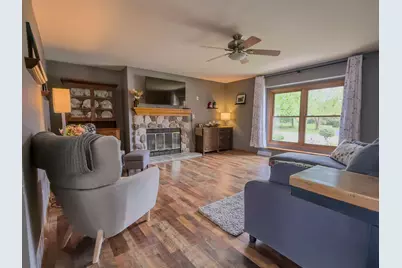 3655 S Sandalwood Dr, New Berlin, WI 53151 - Photo 14