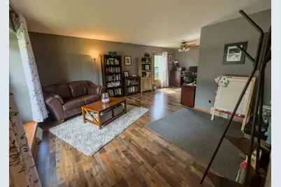 3655 S Sandalwood Dr, New Berlin, WI 53151 - Photo 4