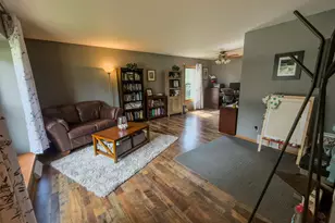 3655 S Sandalwood Dr, New Berlin, WI 53151 - Photo 4