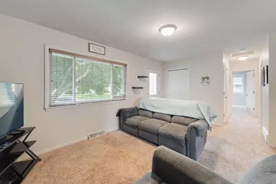 5732  66th St, Kenosha, WI 53142 - Photo 4