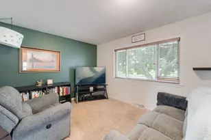 5732 66th St, Kenosha, WI 53142 - Photo 4