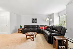 2440 W Good Hope Rd, Glendale, WI 53209 - Photo 8