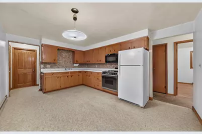 7011  Superior Ave, Sheboygan, WI 53044 - Photo 4