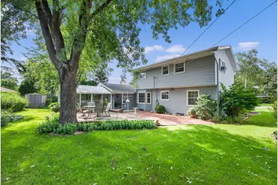 N89W17151  Highland Ct, Menomonee Falls, WI 53051 - Photo 38