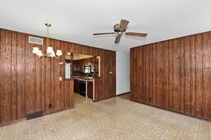 1138 S 120th St, West Allis, WI 53214 - Photo 16