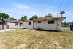 164 W Uncas Ave, Milwaukee, WI 53207 - Photo 22