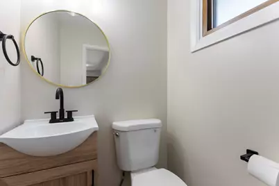 164 W Uncas Ave, Milwaukee, WI 53207 - Photo 14
