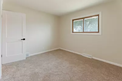 164 W Uncas Ave, Milwaukee, WI 53207 - Photo 18