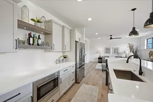 9401 W Huntington Dr, Mequon, WI 53097 - Photo 28