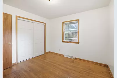 921 W Theresa Ln, Glendale, WI 53209 - Photo 20