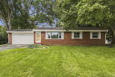 921 W Theresa Ln, Glendale, WI 53209 - Photo 2