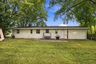 921 W Theresa Ln, Glendale, WI 53209 - Photo 20