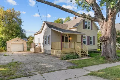 715 W Commercial St, Appleton, WI 54914 - Photo 1