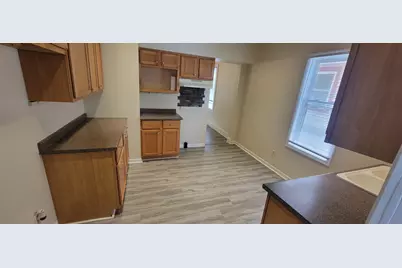 1201 S 75th St, West Allis, WI 53214 - Photo 8