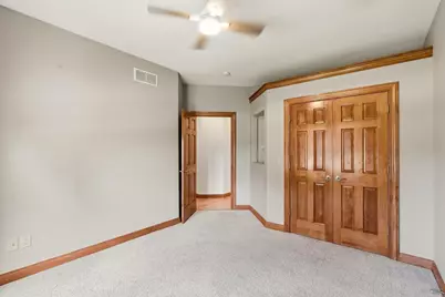 363  Sunshine Dr, Hartland, WI 53029 - Photo 24
