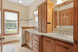 363 Sunshine Dr, Hartland, WI 53029 - Photo 28