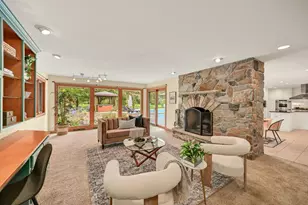 7550 N Pheasant Ln, River Hills, WI 53217 - Photo 8