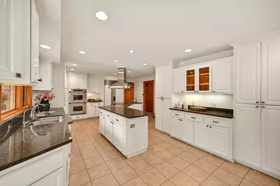 7550 N Pheasant Ln, River Hills, WI 53217 - Photo 14