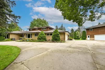 7550 N Pheasant Ln, River Hills, WI 53217 - Photo 2