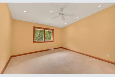 7550 N Pheasant Ln, River Hills, WI 53217 - Photo 24
