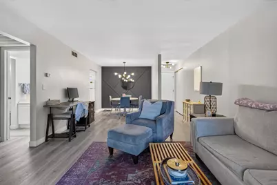 2300 W Good Hope Rd #243, Glendale, WI 53209 - Photo 4