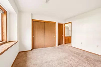 6155 S Creekside Dr #4, Cudahy, WI 53110 - Photo 18