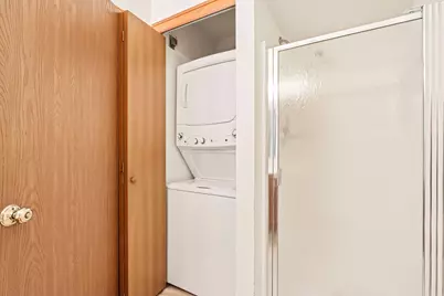 6155 S Creekside Dr #4, Cudahy, WI 53110 - Photo 16