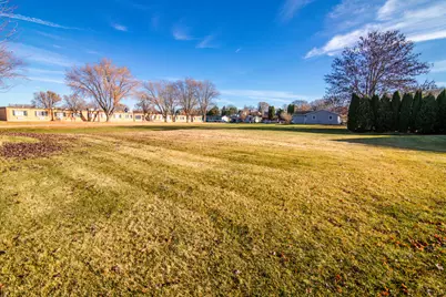 109  Mallard Cir #111, Beaver Dam, WI 53916 - Photo 4