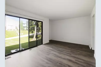 5217 S 13th St #B, Milwaukee, WI 53221 - Photo 10