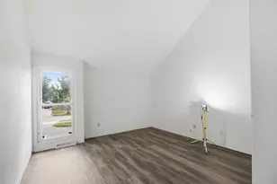 5217 South 13th Street, Milwaukee, WI 53221 - Photo 12