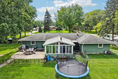13716 W Lilac Ln, New Berlin, WI 53151 - Photo 32