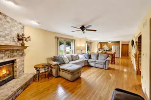 W148N7167 Terriwood Ct, Menomonee Falls, WI 53051 - Photo 6