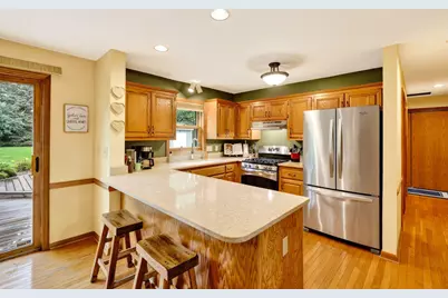 W148N7167  Terriwood Ct, Menomonee Falls, WI 53051 - Photo 10